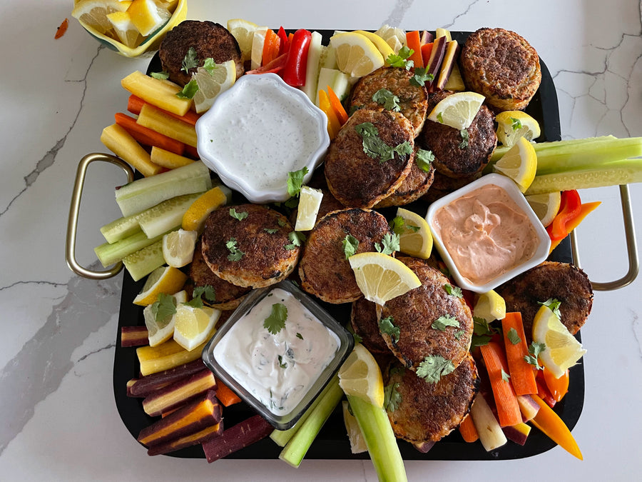 wild alaskan crab cake platter